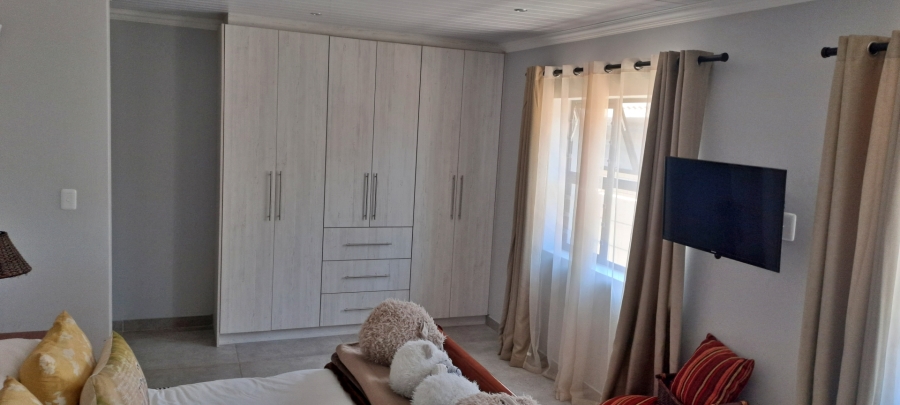 2 Bedroom Property for Sale in Reebok Western Cape